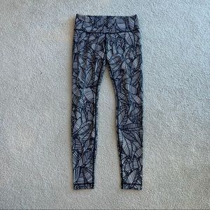 Lululemon Wunder Under Full Length EUC